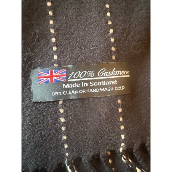 Cashmere Black Fringe Edge Scarf Made in Scotland Stripe Detail - Picture 4 of 4